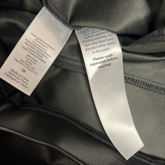 Sofia Vergara Rosa Faux Leather Sleek Zip Hem Jegging - Picture 11 of 11